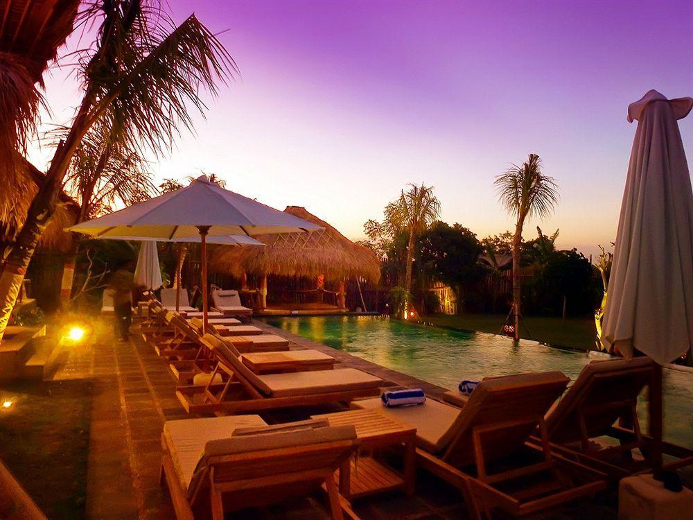 Flower Bud Bungalow Pecatu Екстериор снимка