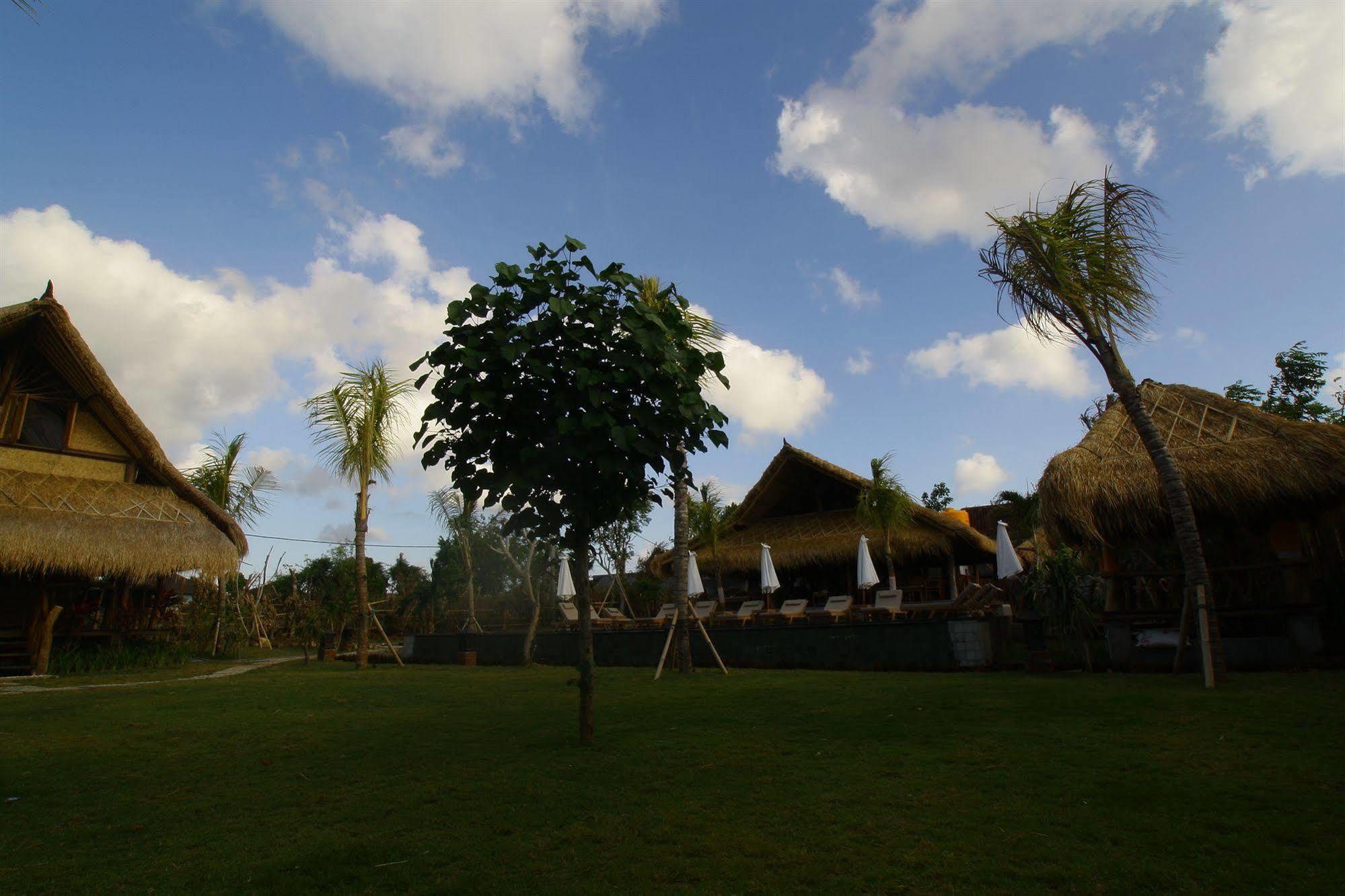 Flower Bud Bungalow Pecatu Екстериор снимка
