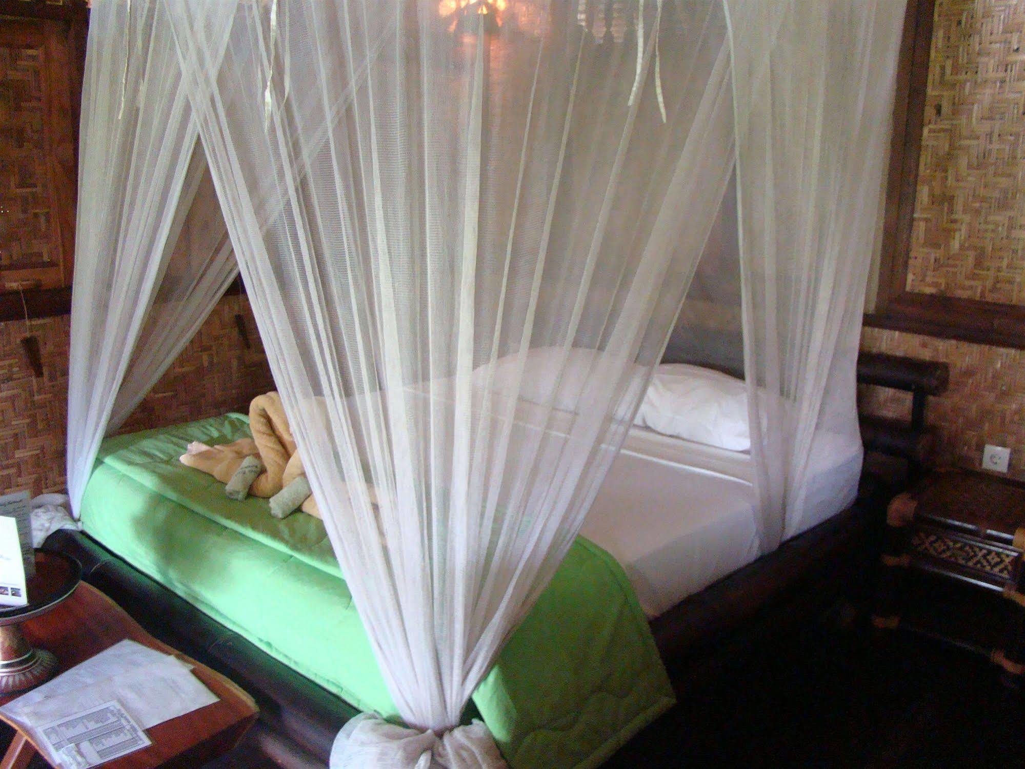 Flower Bud Bungalow Pecatu Екстериор снимка